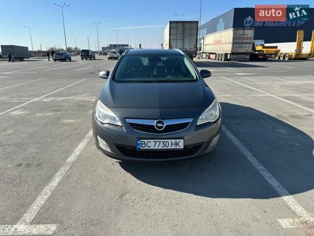 Сірий Опель Астра, об'ємом двигуна 1.7 л та пробігом 376 тис. км за 7100 $, фото 4 на Automoto.ua