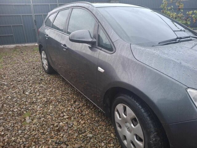 Серый Опель Астра, объемом двигателя 1.7 л и пробегом 317 тыс. км за 5900 $, фото 2 на Automoto.ua