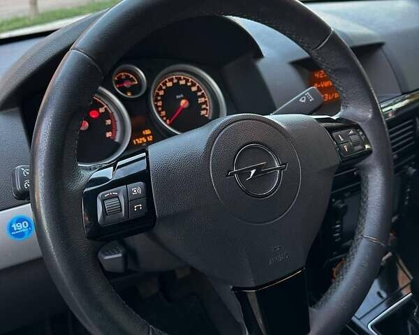 Опель Астра 2011 в Луцке на Automoto.ua Серый Опель Астра, объемом двигателя 1.6 л и пробегом 172 тыс. км за 5900 $, фото 20 на Automoto.ua