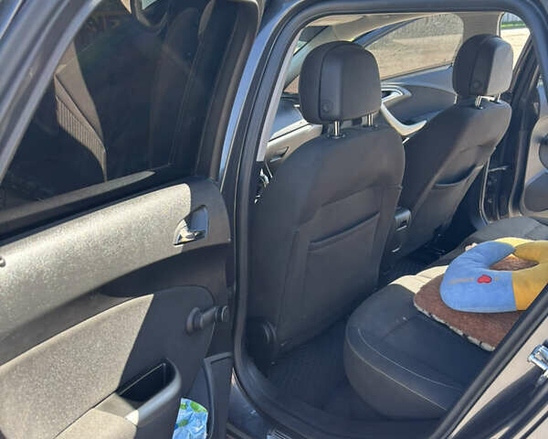 Серый Опель Астра, объемом двигателя 1.69 л и пробегом 208 тыс. км за 7500 $, фото 15 на Automoto.ua