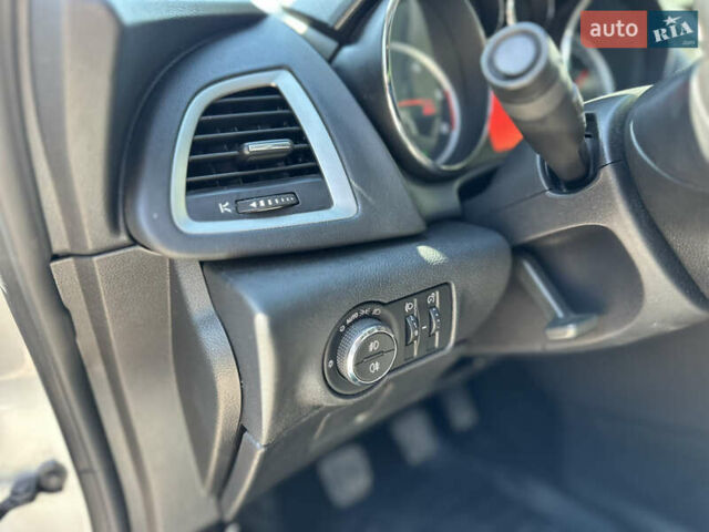 Серый Опель Астра, объемом двигателя 1.7 л и пробегом 183 тыс. км за 7950 $, фото 14 на Automoto.ua