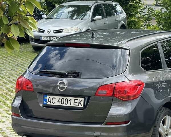 Сірий Опель Астра, об'ємом двигуна 2 л та пробігом 290 тис. км за 7200 $, фото 9 на Automoto.ua