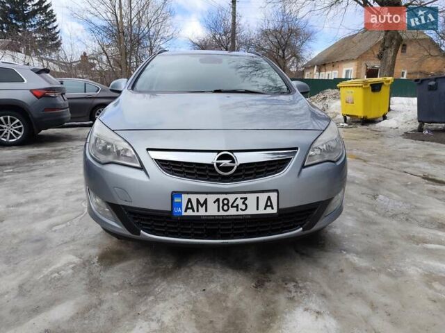 Сірий Опель Астра, об'ємом двигуна 1.7 л та пробігом 309 тис. км за 5650 $, фото 2 на Automoto.ua