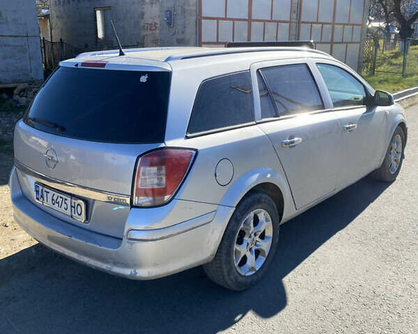 Опель Астра 2011 в Косове на Automoto.ua Серый Опель Астра, объемом двигателя 1.7 л и пробегом 290 тыс. км за 4300 $, фото 5 на Automoto.ua