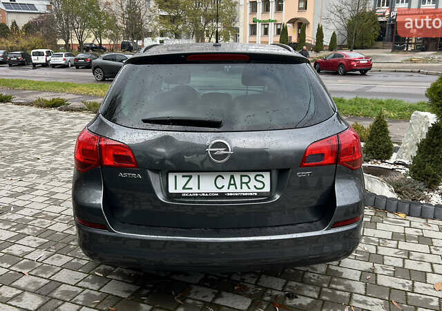Серый Опель Астра, объемом двигателя 1.7 л и пробегом 319 тыс. км за 6400 $, фото 5 на Automoto.ua