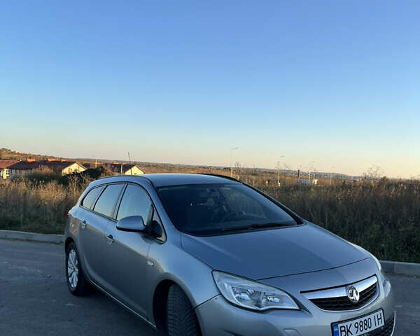 Сірий Опель Астра, об'ємом двигуна 1.96 л та пробігом 260 тис. км за 5799 $, фото 2 на Automoto.ua