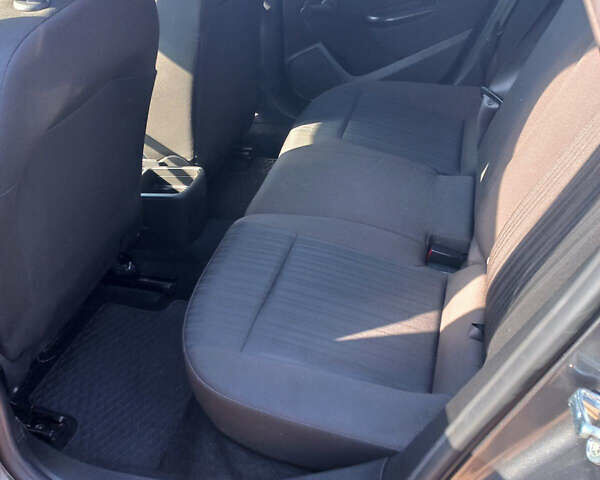 Серый Опель Астра, объемом двигателя 1.6 л и пробегом 140 тыс. км за 8400 $, фото 5 на Automoto.ua