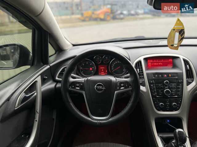 Серый Опель Астра, объемом двигателя 1.69 л и пробегом 412 тыс. км за 6500 $, фото 31 на Automoto.ua