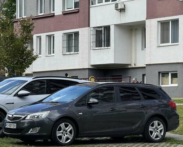 Сірий Опель Астра, об'ємом двигуна 2 л та пробігом 290 тис. км за 7200 $, фото 2 на Automoto.ua