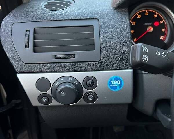 Опель Астра 2011 в Луцке на Automoto.ua Серый Опель Астра, объемом двигателя 1.6 л и пробегом 172 тыс. км за 5900 $, фото 17 на Automoto.ua