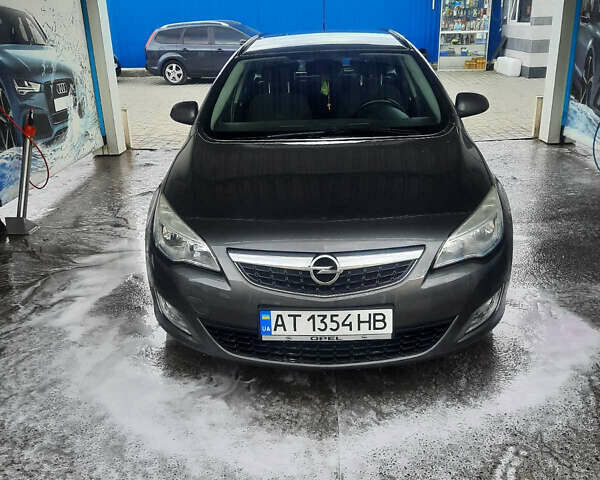 Сірий Опель Астра, об'ємом двигуна 1.25 л та пробігом 300 тис. км за 5200 $, фото 4 на Automoto.ua