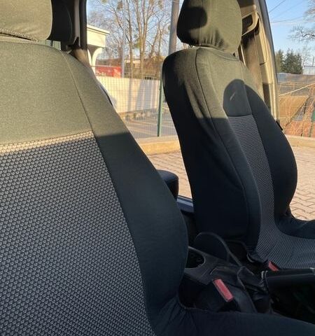 Серый Опель Астра, объемом двигателя 1.69 л и пробегом 238 тыс. км за 4550 $, фото 55 на Automoto.ua