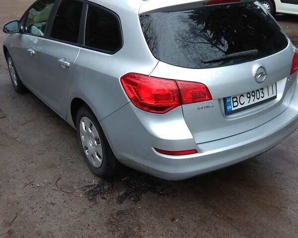 Серый Опель Астра, объемом двигателя 1.69 л и пробегом 248 тыс. км за 7200 $, фото 7 на Automoto.ua