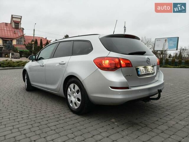 Серый Опель Астра, объемом двигателя 1.7 л и пробегом 276 тыс. км за 6500 $, фото 4 на Automoto.ua
