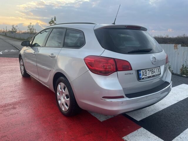 Серый Опель Астра, объемом двигателя 1.2 л и пробегом 255 тыс. км за 5700 $, фото 5 на Automoto.ua