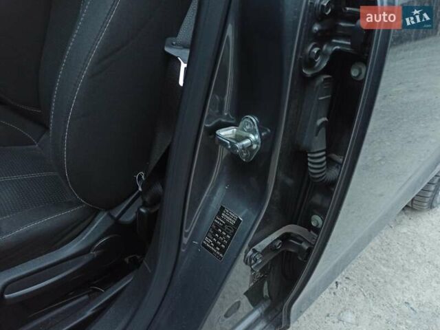 Серый Опель Астра, объемом двигателя 2 л и пробегом 285 тыс. км за 7000 $, фото 16 на Automoto.ua