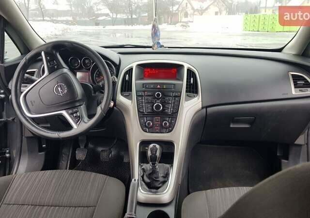 Серый Опель Астра, объемом двигателя 1.3 л и пробегом 310 тыс. км за 5750 $, фото 22 на Automoto.ua