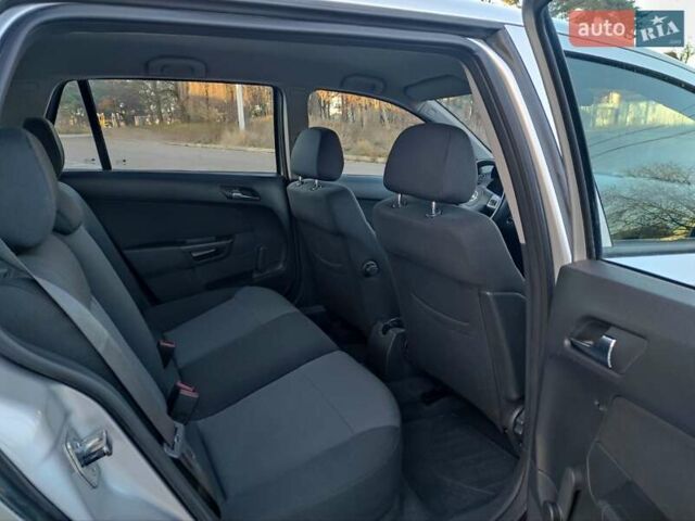 Сірий Опель Астра, об'ємом двигуна 1.6 л та пробігом 111 тис. км за 6900 $, фото 31 на Automoto.ua