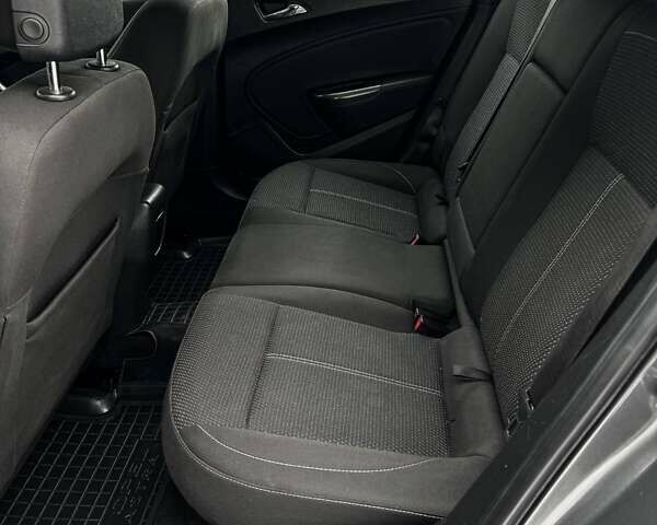 Серый Опель Астра, объемом двигателя 1.6 л и пробегом 200 тыс. км за 8700 $, фото 67 на Automoto.ua