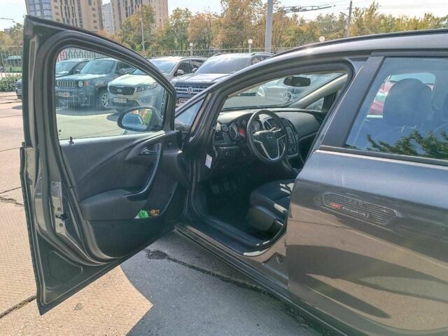 Серый Опель Астра, объемом двигателя 1.3 л и пробегом 183 тыс. км за 6390 $, фото 16 на Automoto.ua