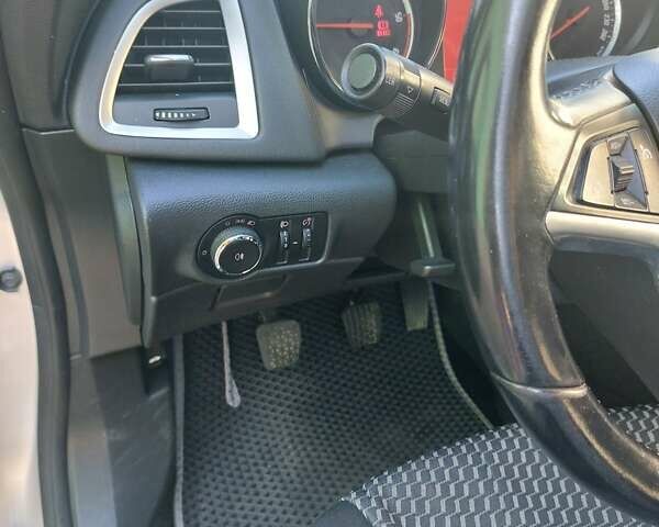 Сірий Опель Астра, об'ємом двигуна 1.7 л та пробігом 210 тис. км за 7500 $, фото 9 на Automoto.ua