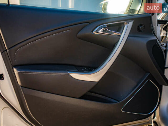 Сірий Опель Астра, об'ємом двигуна 1.7 л та пробігом 270 тис. км за 7500 $, фото 23 на Automoto.ua