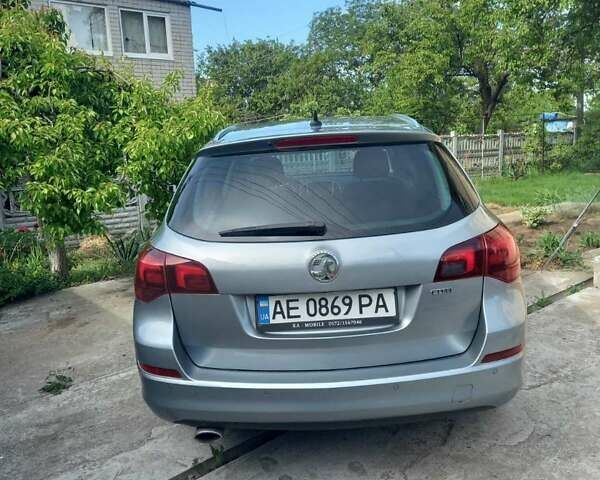 Серый Опель Астра, объемом двигателя 1.96 л и пробегом 160 тыс. км за 10300 $, фото 4 на Automoto.ua