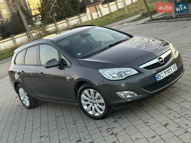 Серый Опель Астра, объемом двигателя 1.7 л и пробегом 215 тыс. км за 7350 $, фото 6 на Automoto.ua