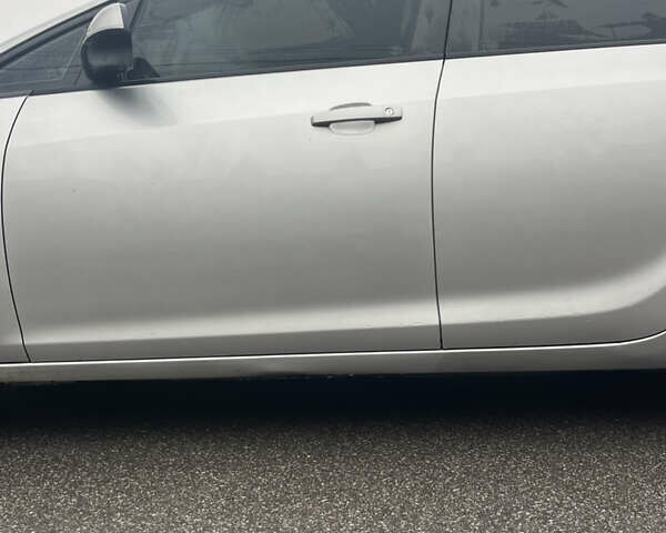 Серый Опель Астра, объемом двигателя 1.7 л и пробегом 255 тыс. км за 6200 $, фото 9 на Automoto.ua