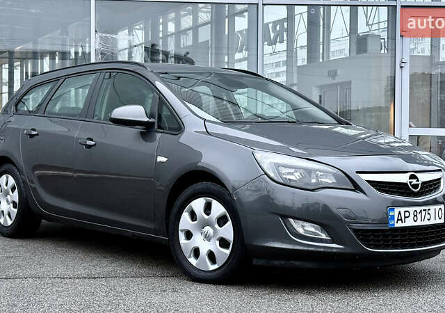 Сірий Опель Астра, об'ємом двигуна 1.3 л та пробігом 182 тис. км за 7300 $, фото 3 на Automoto.ua