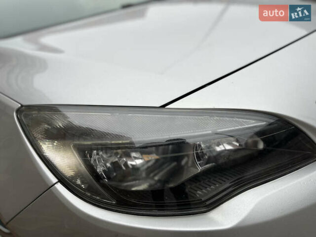 Серый Опель Астра, объемом двигателя 1.7 л и пробегом 257 тыс. км за 5850 $, фото 36 на Automoto.ua