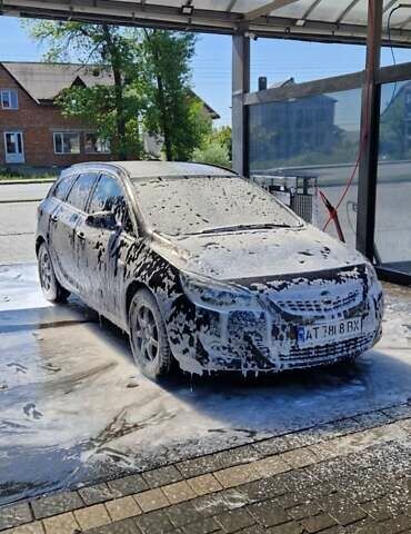 Опель Астра 2012 в Ивано-Франковске на Automoto.ua Серый Опель Астра, объемом двигателя 1.96 л и пробегом 199 тыс. км за 8000 $, фото 2 на Automoto.ua