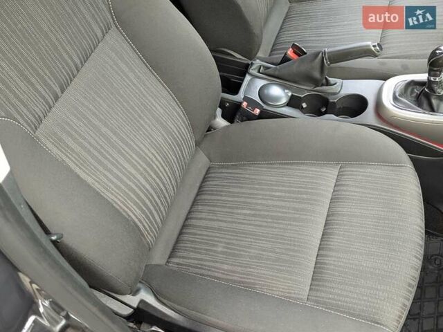 Опель Астра 2012 в Черкассах на Automoto.ua Серый Опель Астра, объемом двигателя 1.7 л и пробегом 236 тыс. км за 7499 $, фото 26 на Automoto.ua