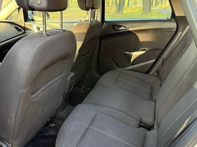 Сірий Опель Астра, об'ємом двигуна 1.69 л та пробігом 250 тис. км за 5800 $, фото 13 на Automoto.ua