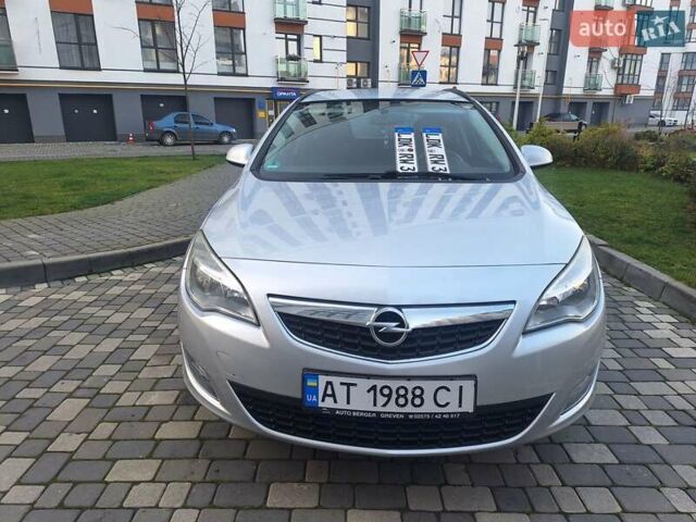 Серый Опель Астра, объемом двигателя 1.7 л и пробегом 270 тыс. км за 6750 $, фото 17 на Automoto.ua