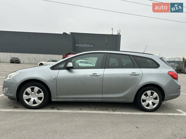 Серый Опель Астра, объемом двигателя 1.69 л и пробегом 178 тыс. км за 6200 $, фото 3 на Automoto.ua