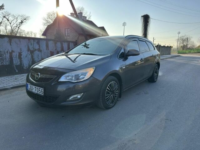 Сірий Опель Астра, об'ємом двигуна 1.3 л та пробігом 327 тис. км за 2800 $, фото 2 на Automoto.ua