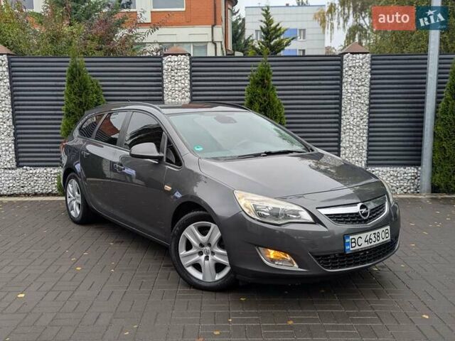 Опель Астра 2012 в Черкассах на Automoto.ua Серый Опель Астра, объемом двигателя 1.7 л и пробегом 236 тыс. км за 7499 $, фото 1 на Automoto.ua