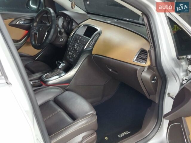 Сірий Опель Астра, об'ємом двигуна 2 л та пробігом 250 тис. км за 8000 $, фото 9 на Automoto.ua