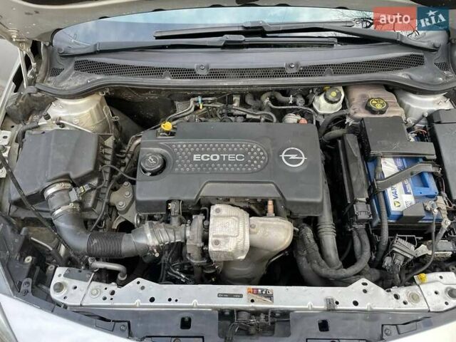 Серый Опель Астра, объемом двигателя 1.2 л и пробегом 306 тыс. км за 5900 $, фото 13 на Automoto.ua