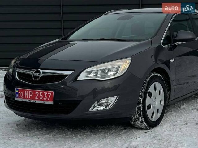 Серый Опель Астра, объемом двигателя 1.6 л и пробегом 200 тыс. км за 8700 $, фото 11 на Automoto.ua
