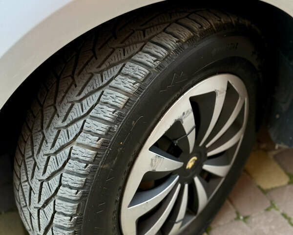 Серый Опель Астра, объемом двигателя 1.7 л и пробегом 252 тыс. км за 5900 $, фото 12 на Automoto.ua