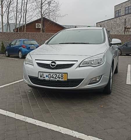 Сірий Опель Астра, об'ємом двигуна 1.4 л та пробігом 128 тис. км за 8650 $, фото 3 на Automoto.ua