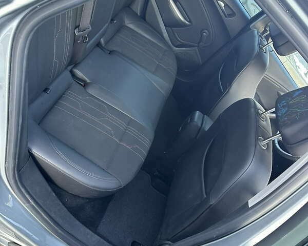 Серый Опель Астра, объемом двигателя 1.69 л и пробегом 180 тыс. км за 7500 $, фото 20 на Automoto.ua