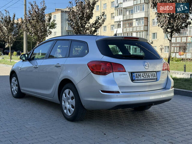 Серый Опель Астра, объемом двигателя 1.7 л и пробегом 244 тыс. км за 5650 $, фото 10 на Automoto.ua