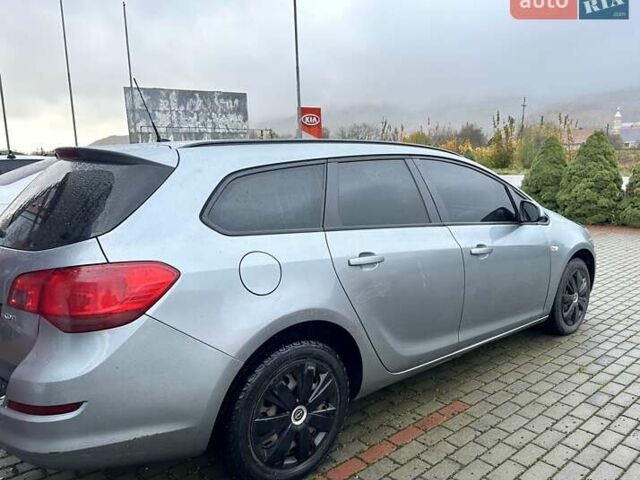 Опель Астра 2012 в Хусте на Automoto.ua Серый Опель Астра, объемом двигателя 1.69 л и пробегом 274 тыс. км за 5999 $, фото 5 на Automoto.ua