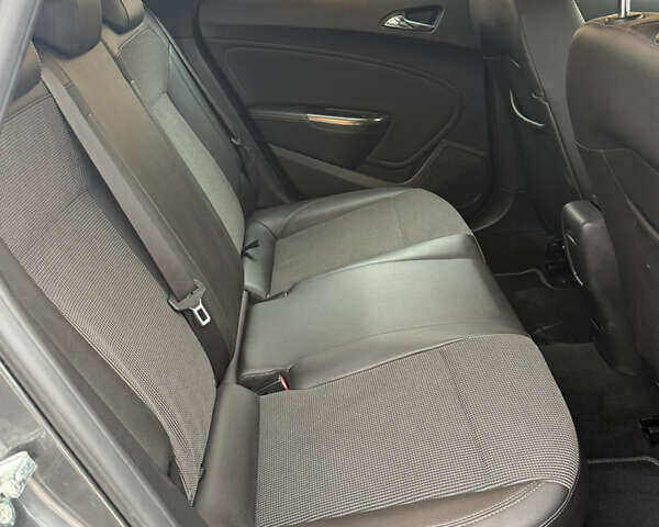 Серый Опель Астра, объемом двигателя 1.7 л и пробегом 280 тыс. км за 7750 $, фото 66 на Automoto.ua