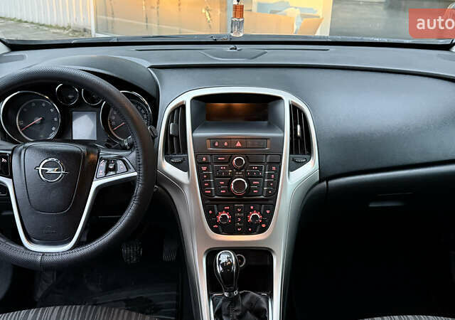 Сірий Опель Астра, об'ємом двигуна 1.3 л та пробігом 182 тис. км за 7300 $, фото 27 на Automoto.ua