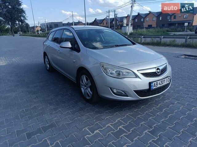 Сірий Опель Астра, об'ємом двигуна 1.7 л та пробігом 231 тис. км за 7950 $, фото 4 на Automoto.ua