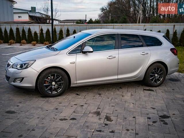 Сірий Опель Астра, об'ємом двигуна 1.7 л та пробігом 270 тис. км за 7500 $, фото 2 на Automoto.ua